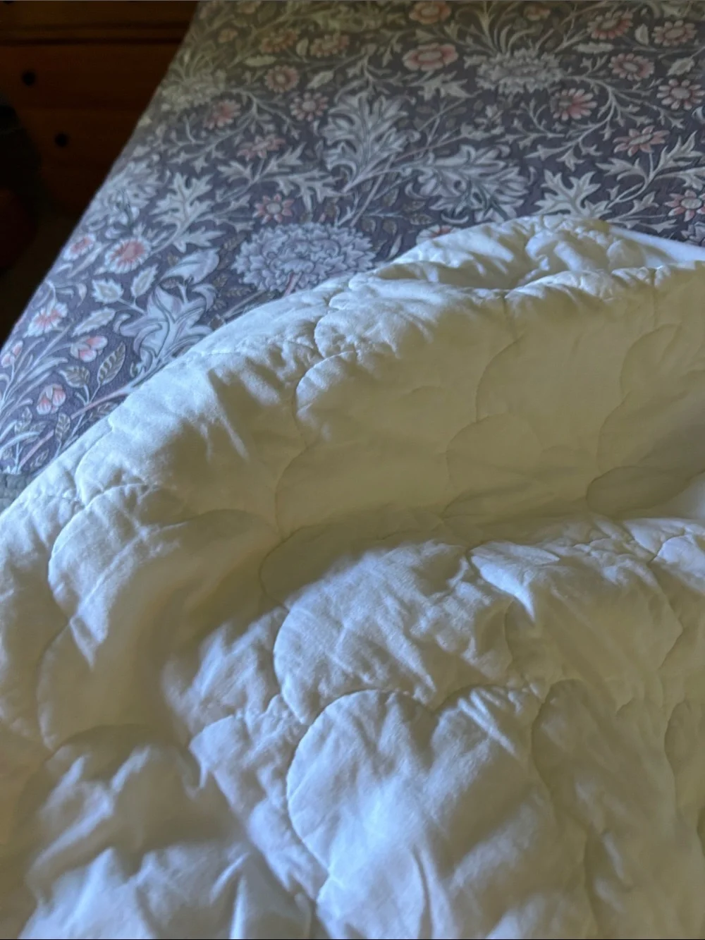 White Cotton twin xl mattress pad | used once | no stains